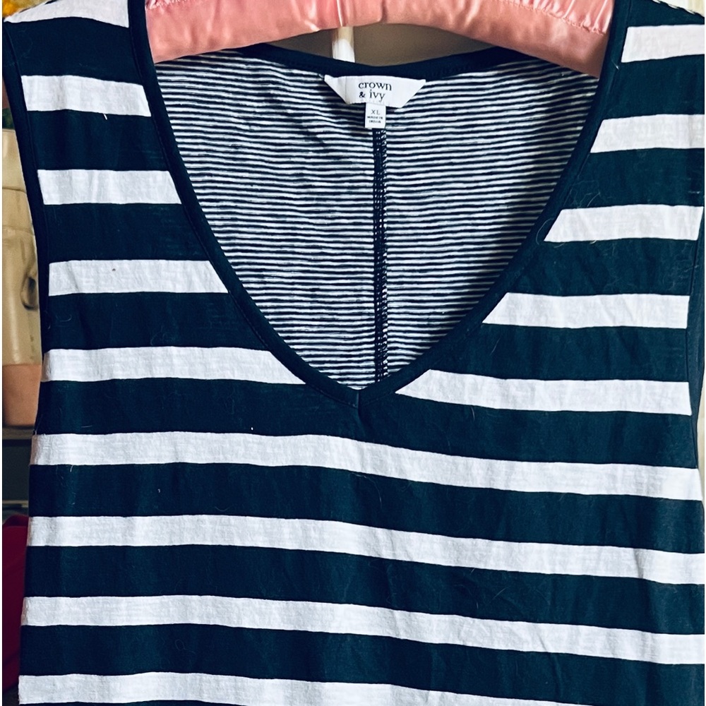 Women’s Crown and Ivy Sleeveless Top